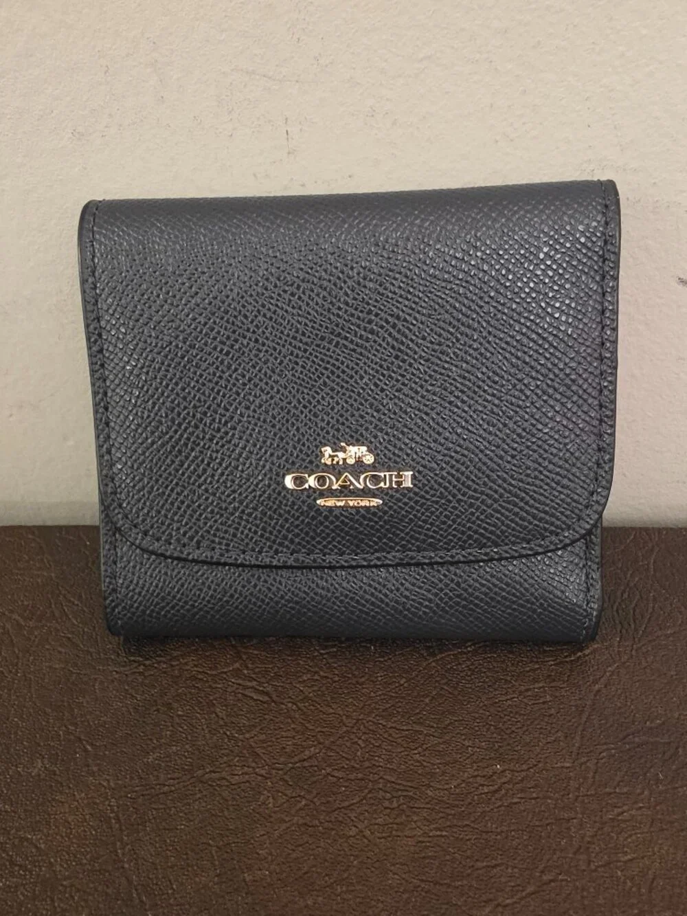 Coach Small Trifold Wallet in Black for Women (Preowned)
